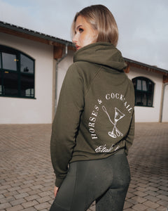 Quaterback 2.0 Normal Fit Hoodie - Horses & Cocktail - Olive