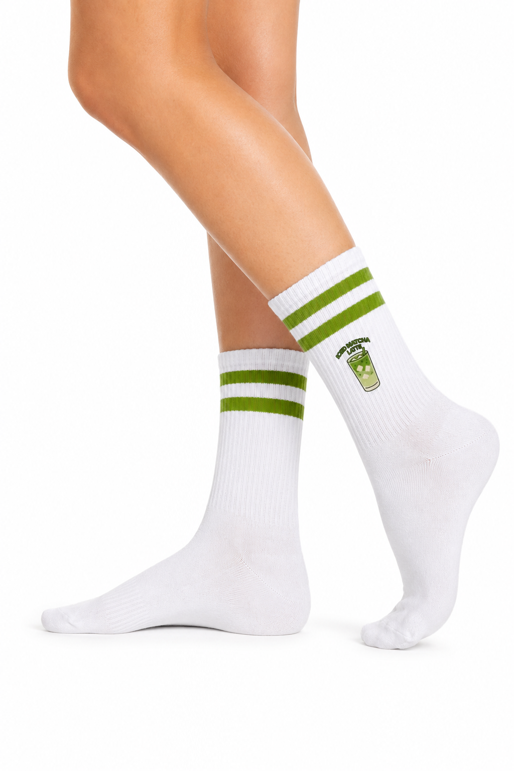 Iced Matcha Latte Sportsocken am Model