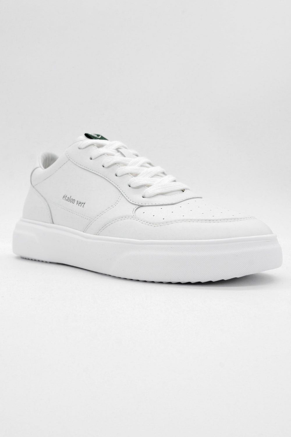 Cornet Supreme Sneaker - White