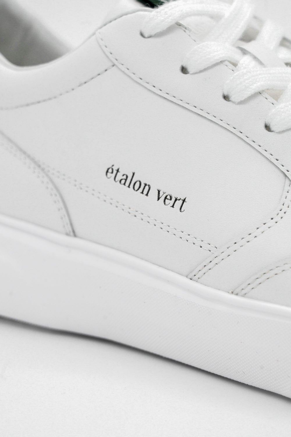 Cornet Supreme Sneaker - White
