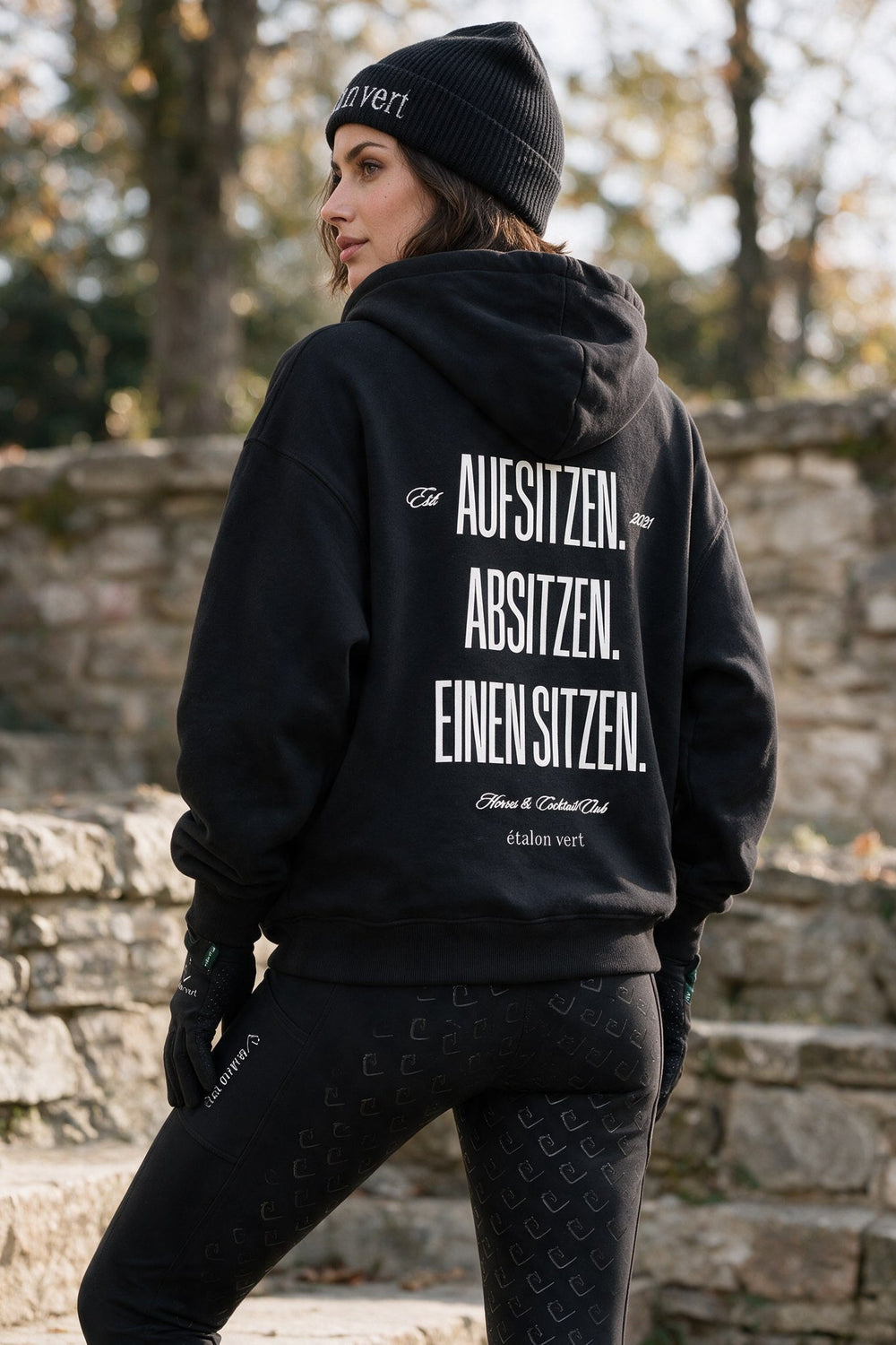 étalon vert – Aufsitzen. Absitzen. Einen Sitzen. – Black – ausgewähltes Modelmotiv B392