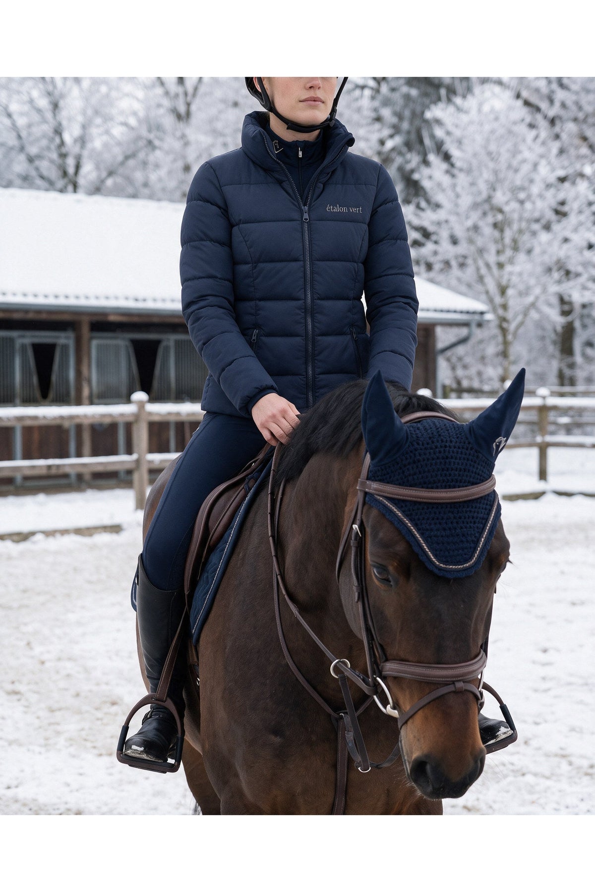 Emerald Jacke Navy – getragene Ansicht E0672