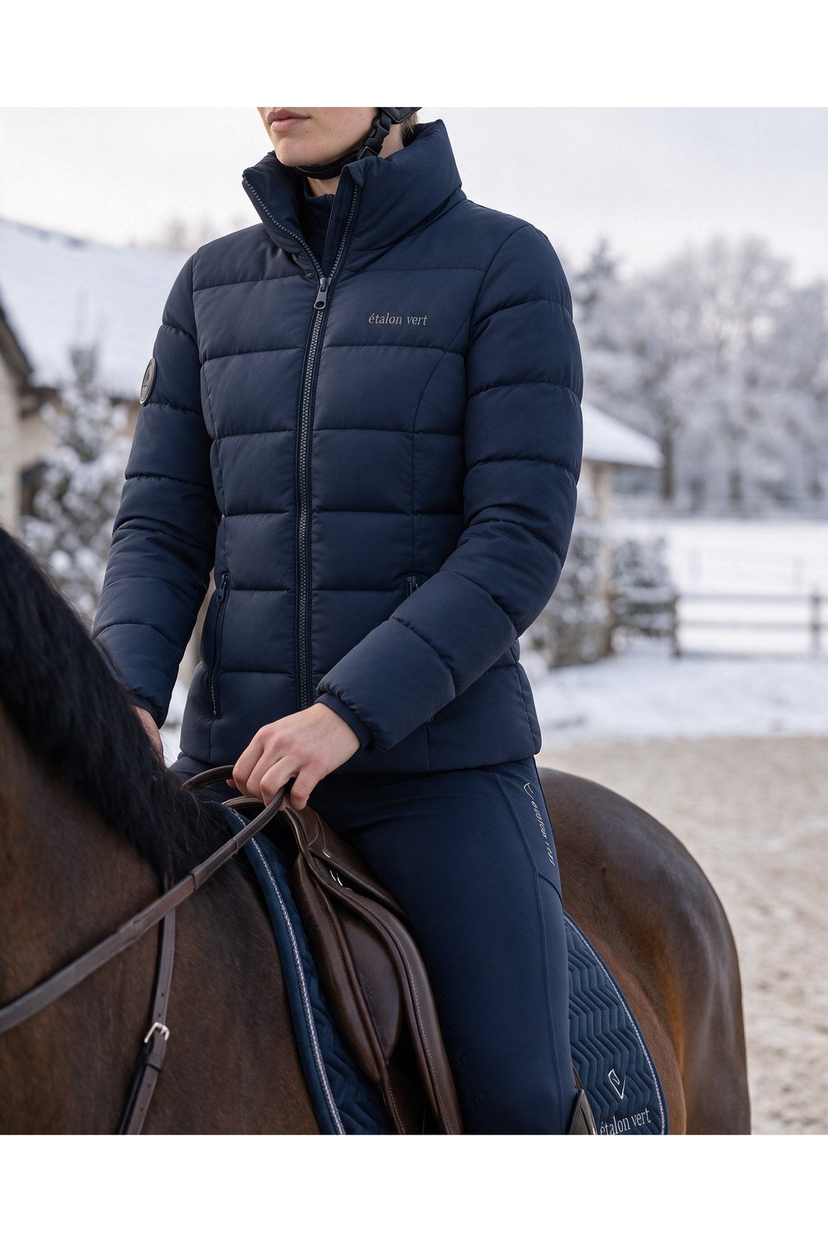 Emerald Jacke Navy – getragene Ansicht E0673