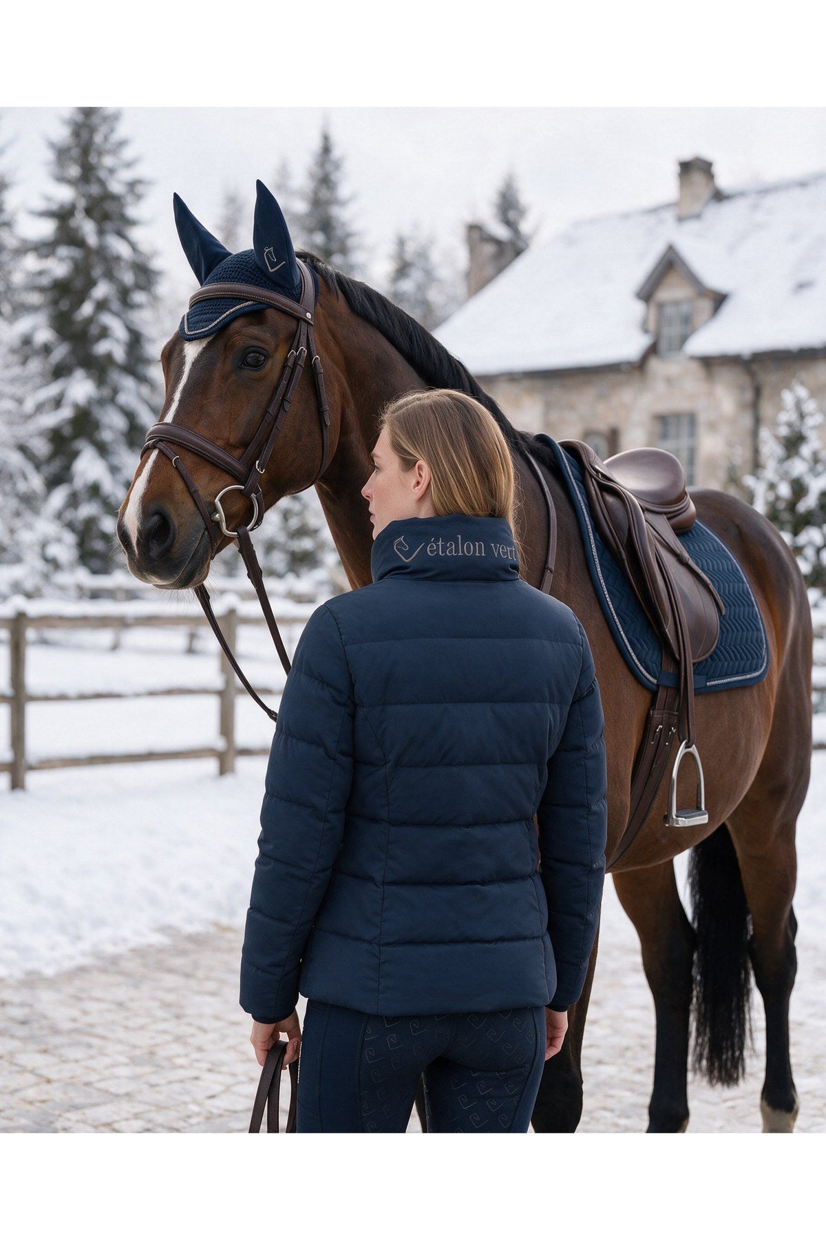 Emerald Jacke Navy – getragene Ansicht E0679
