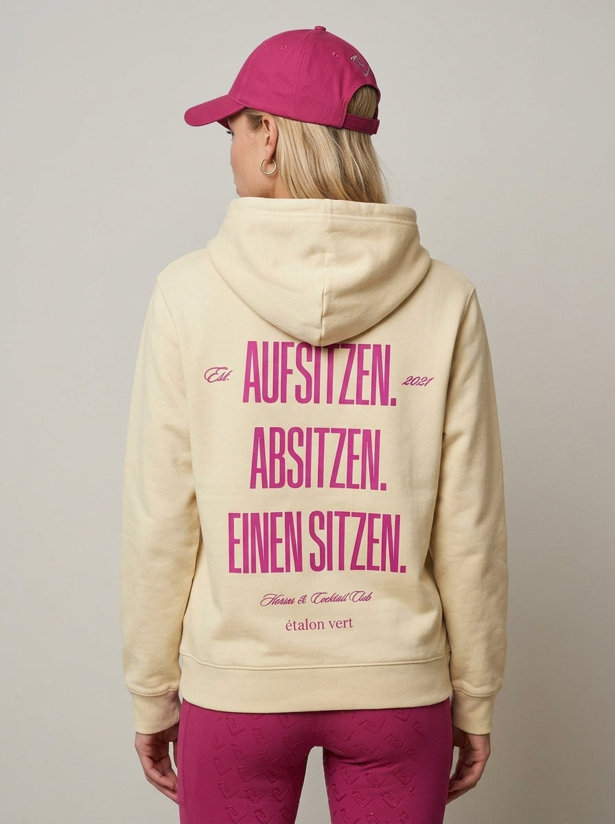 Regular Fit Hoodie - Aufsitzen. Absitzen. Einen Sitzen. - Butter Yellow