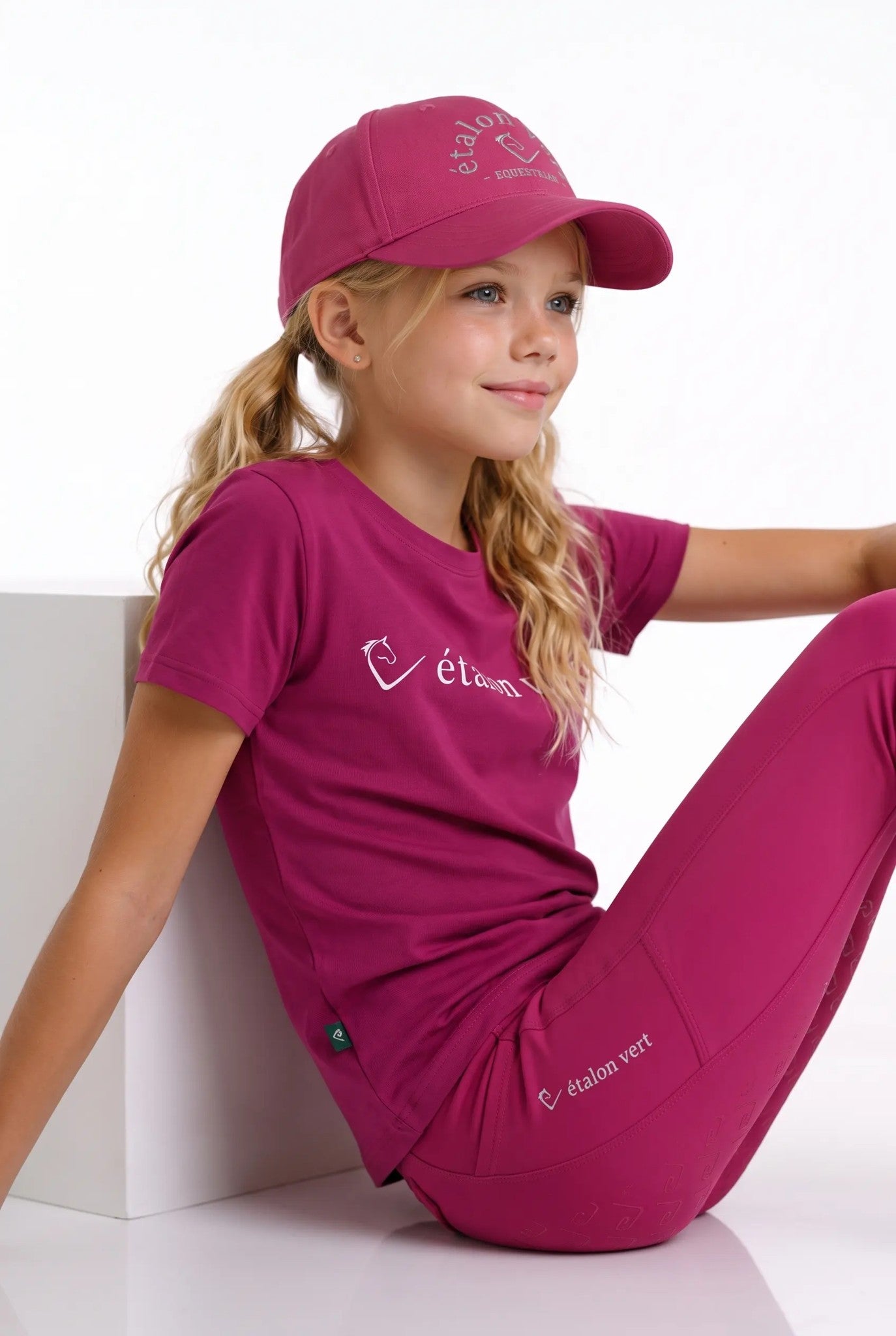 Logoshirt Quiwi Dream  Young Riders- Aachen Riders Club - Very Berry