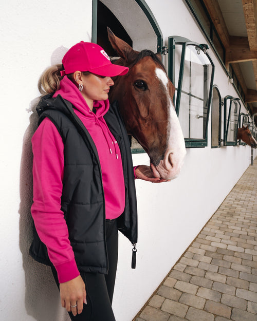 Quaterback 2.0 Normal Fit Hoodie - Horses & Cocktail - Very Berry