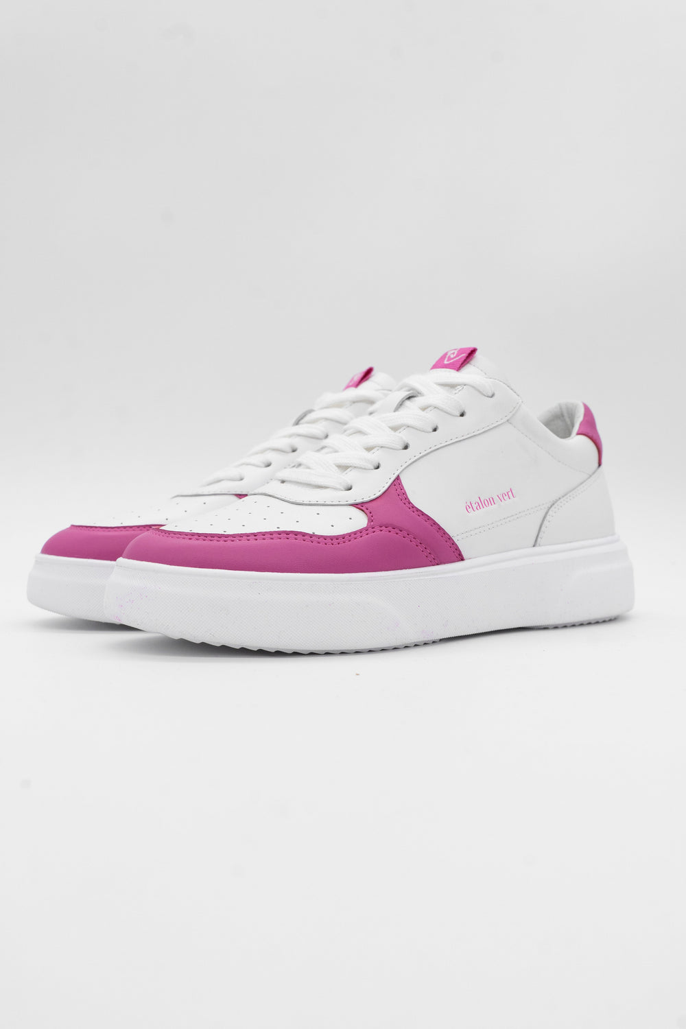 Cornet Supreme Sneaker - White/Very Berry