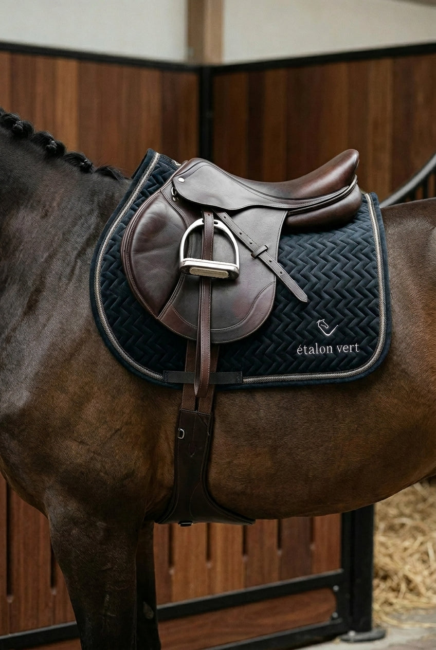 Jumping saddle pad - Black Velvet