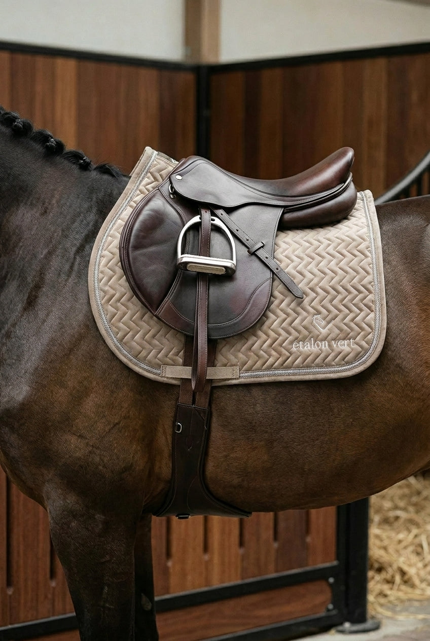 Jumping Saddle Pad - Beige Velvet