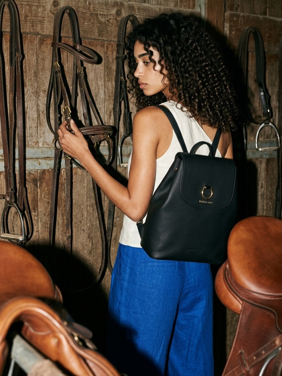 étalon vert x WIND & VIBES Amsterdam M Black/Gold - Hufeisen