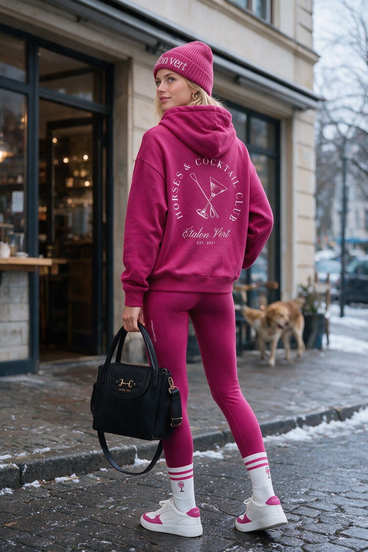 étalon vert – Horses & Cocktails – Very Berry – ausgewähltes Modelmotiv B036