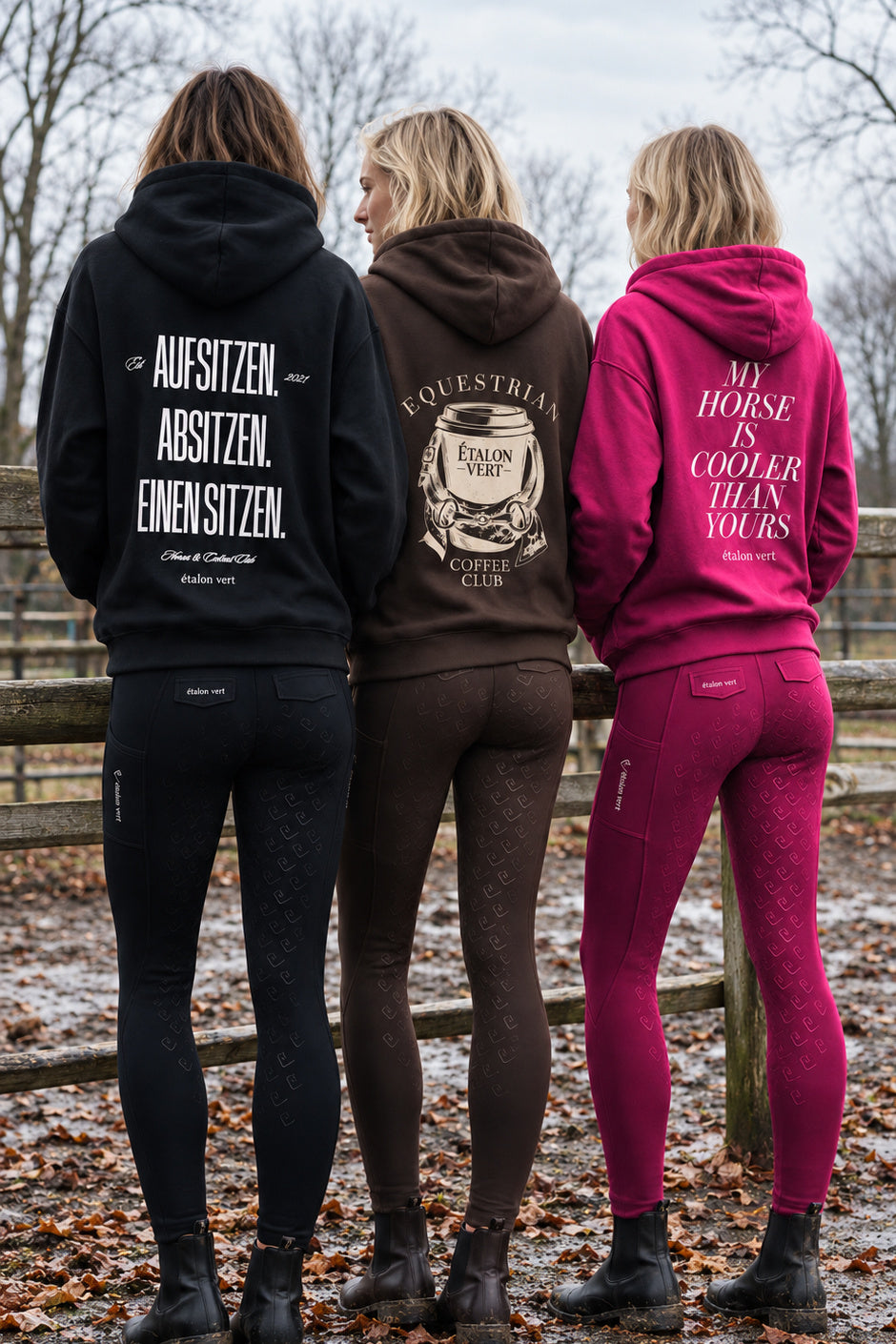 étalon vert – Gruppe · Aufsitzen. Absitzen. Einen Sitzen. + Equestrian Coffee Club + My Horse Club – Black + Chocolate Brown + Very Berry – ausgewähltes Modelmotiv B077