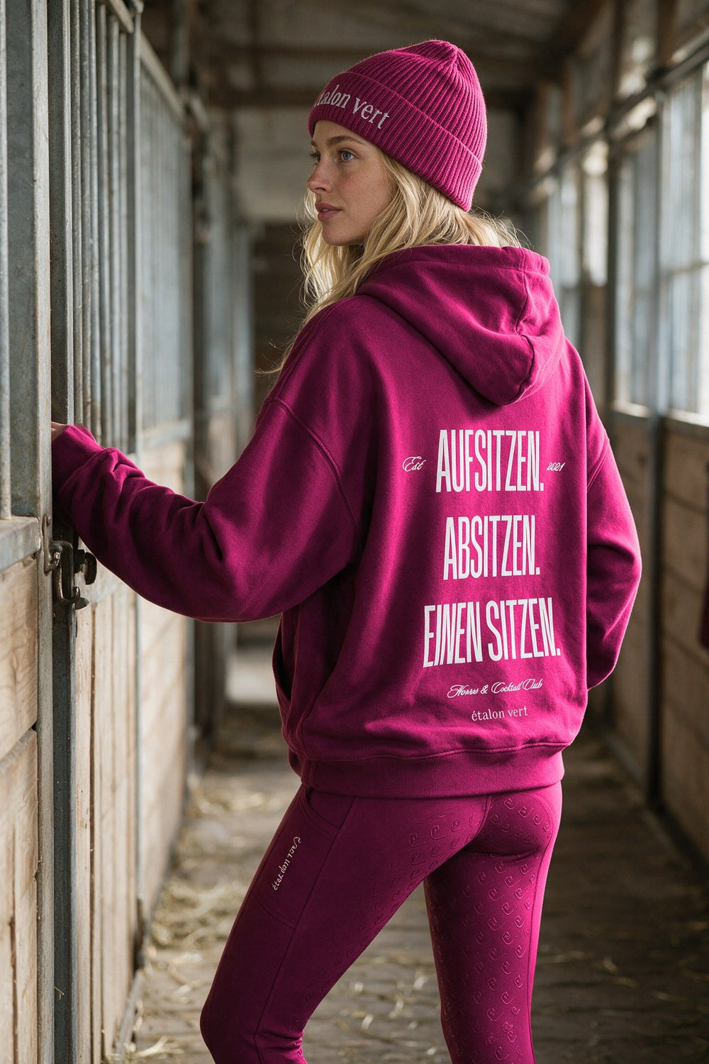 étalon vert – Aufsitzen. Absitzen. Einen Sitzen. – Very Berry – ausgewähltes Modelmotiv B098