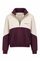 Bicolor Zip Sweater Off-white/Burgundy – Vorderansicht mit geöffnetem Reißverschluss und Burgundy-Stickerei