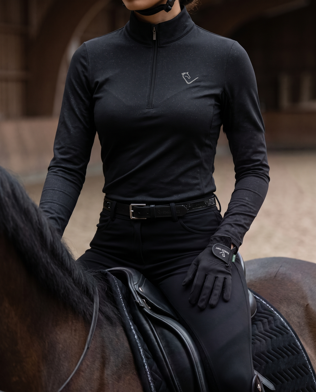 Easy Game Black Sparkle – getragene Ansicht im Sattel