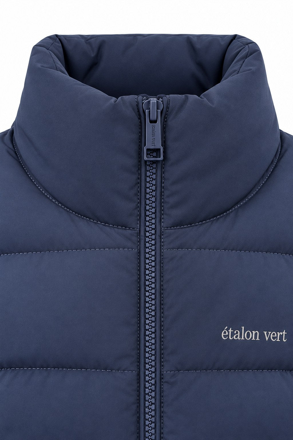 Emerald Puffer Jacke Navy – Stehkragen und Frontreißverschluss