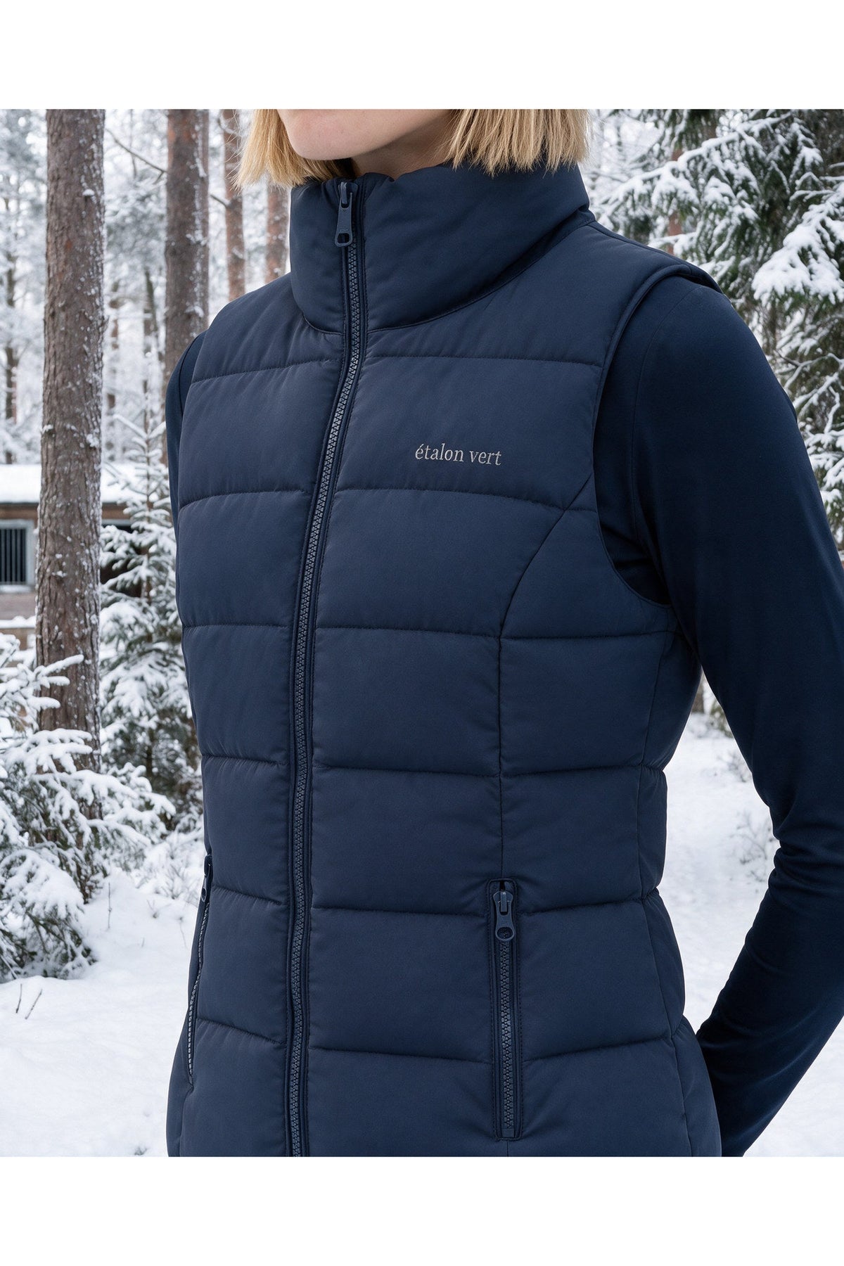 Emerald Weste Navy – getragene Ansicht E0591