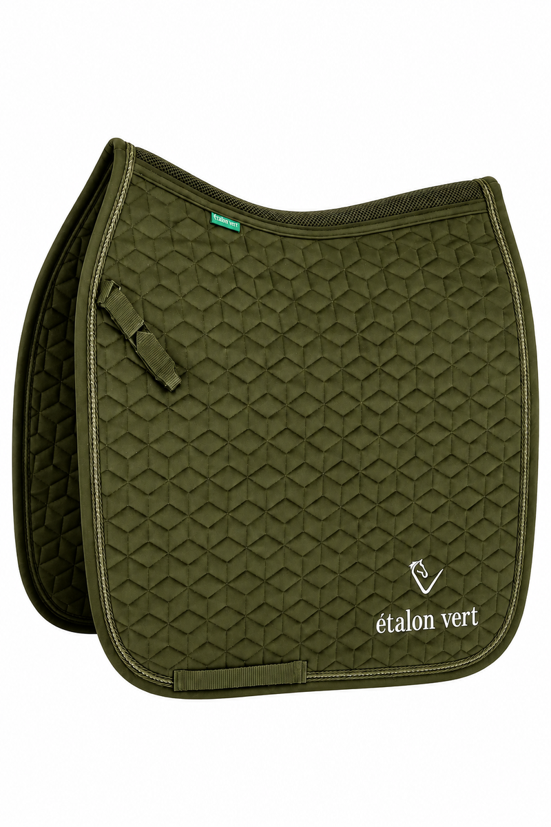 Schabracke aus Türchen 24 des equestrian adventskalender 2026 in olive, vollständig abgebildet.