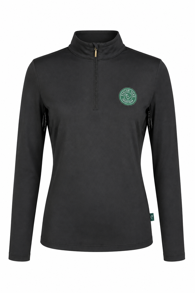 Schwarzes Funktionsshirt aus Türchen 6 des equestrian adventskalender 2026, einzeln von vorn.