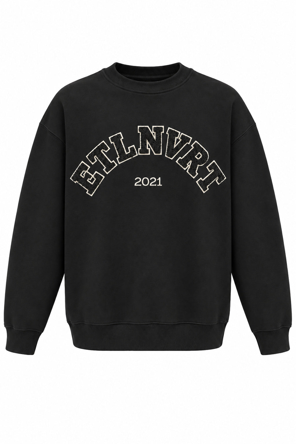 étalon vert – ETLNVRT Sweater Black – Produktansicht vorne mit Chenille-Schriftzug und Rundhals