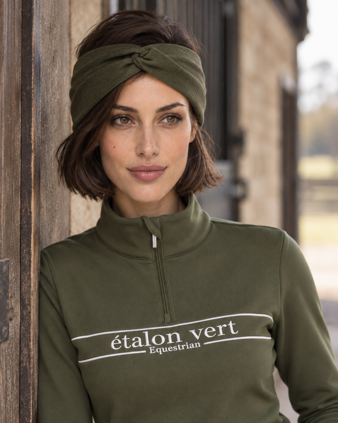 knot olive – Modelaufnahme – KI-Visualisierung