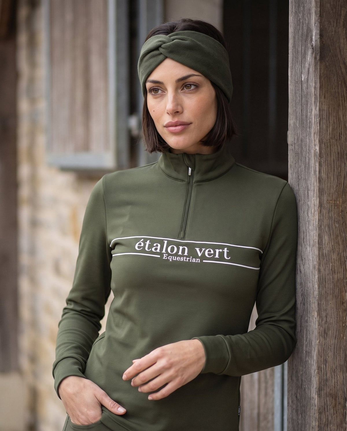 knot olive – Modelaufnahme – KI-Visualisierung