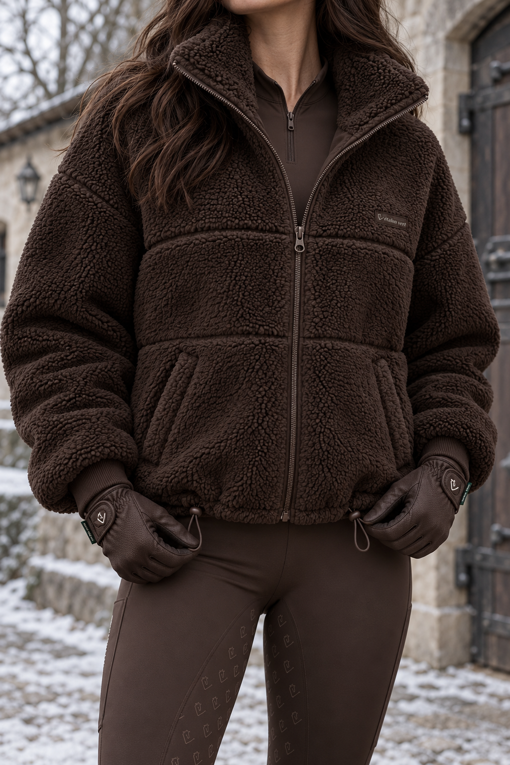 Teddyjacke Valegro Oversize Dunkelbraun – Saumzug · Verstellung